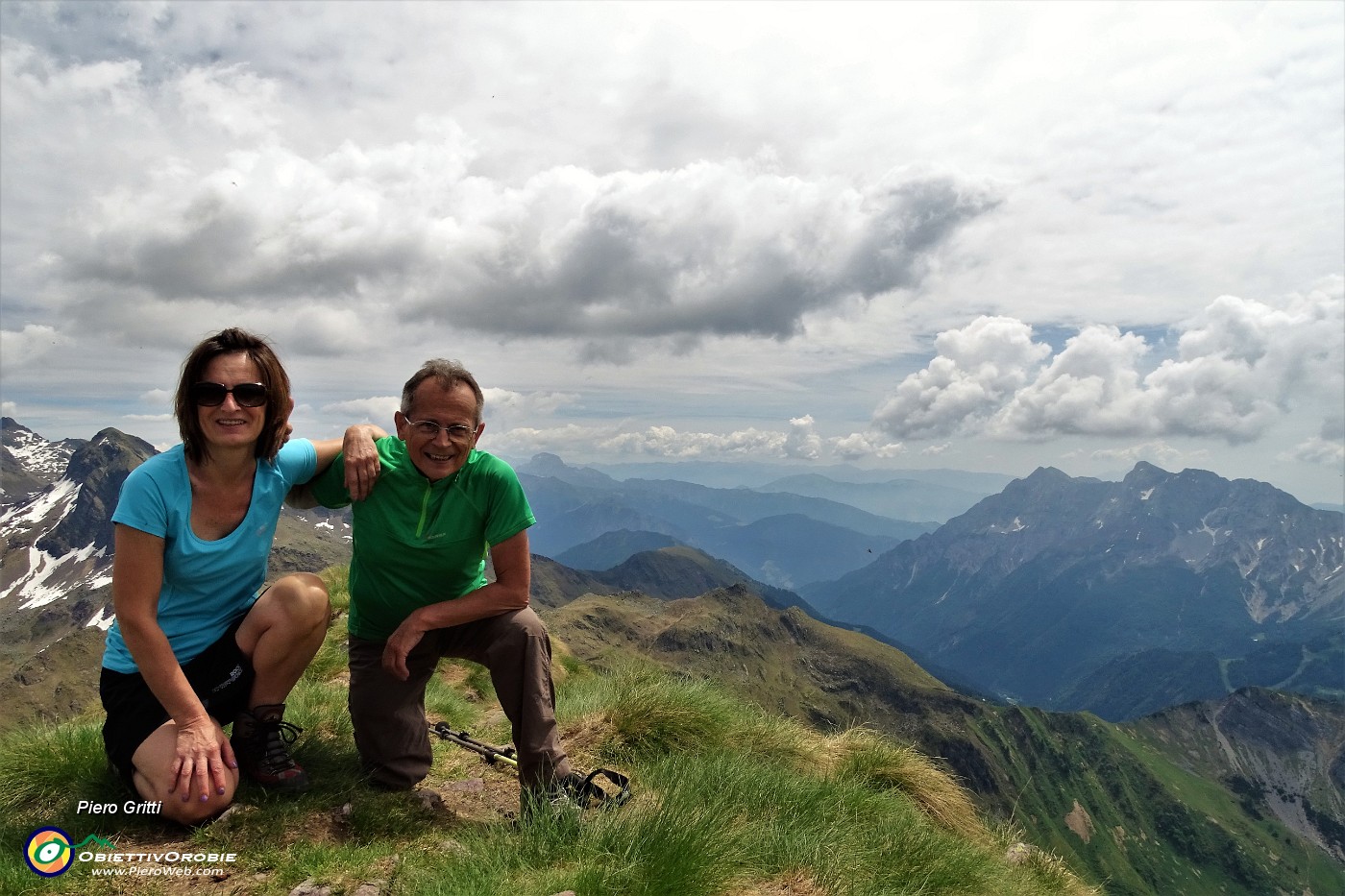 56 In vetta al Pietra Quadra (2388 m ).JPG